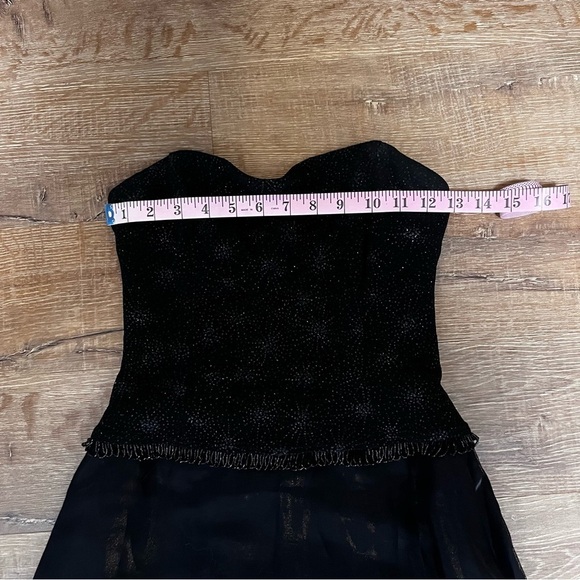 SCOTT MCLINTOCK Millennium 2000 Black Starburst Beaded Evening Gown Size 6 - Picture 11 of 13